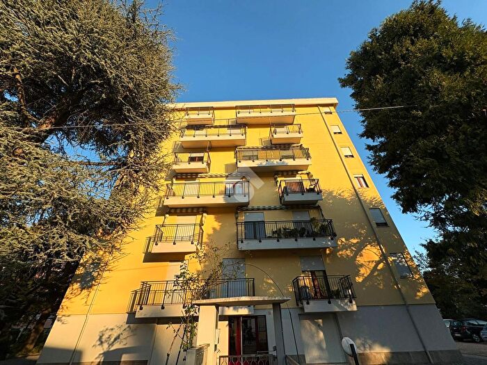 Appartamento quadrilocale in vendita in Via Giovanni Boccaccio, Mirandola