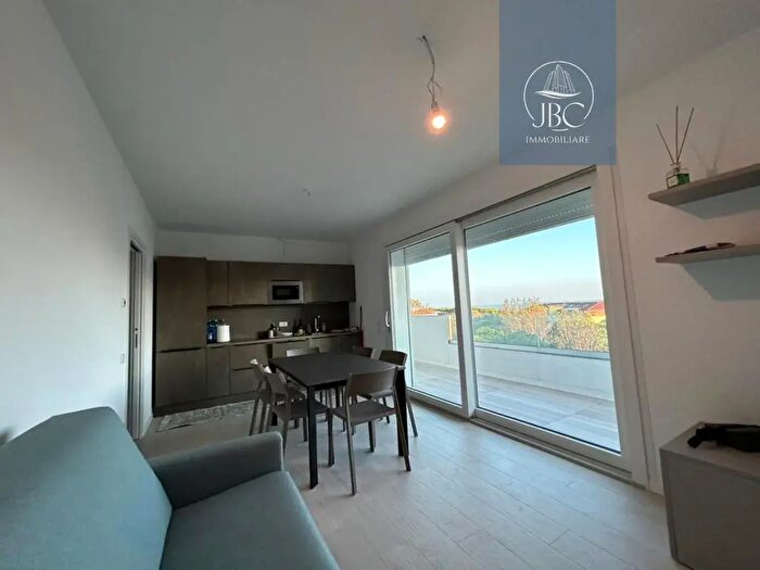 Appartamento trilocale in affitto in Via Galileo Galilei, Jesolo