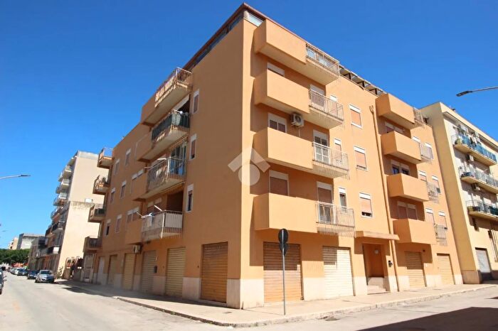 Appartamento quadrilocale in vendita in Via Liguria, Erice