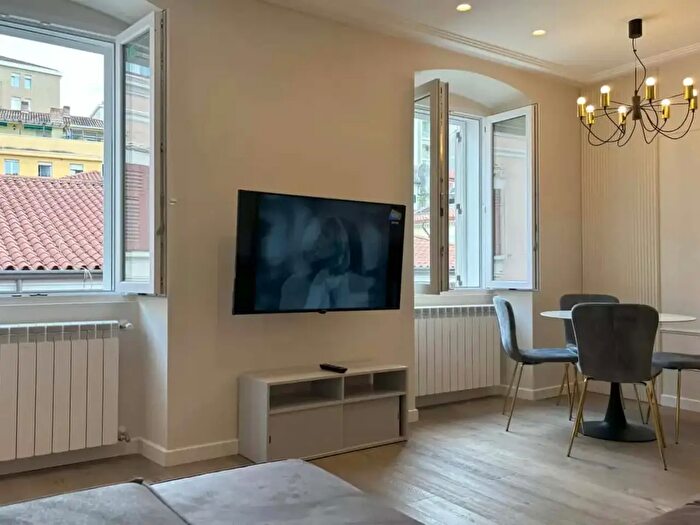 Appartamento monolocale in affitto in Via Giuseppe Caprin, Trieste