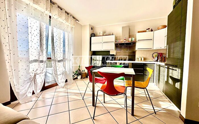 Appartamento bilocale in vendita in Piazza Alboreto, Rozzano