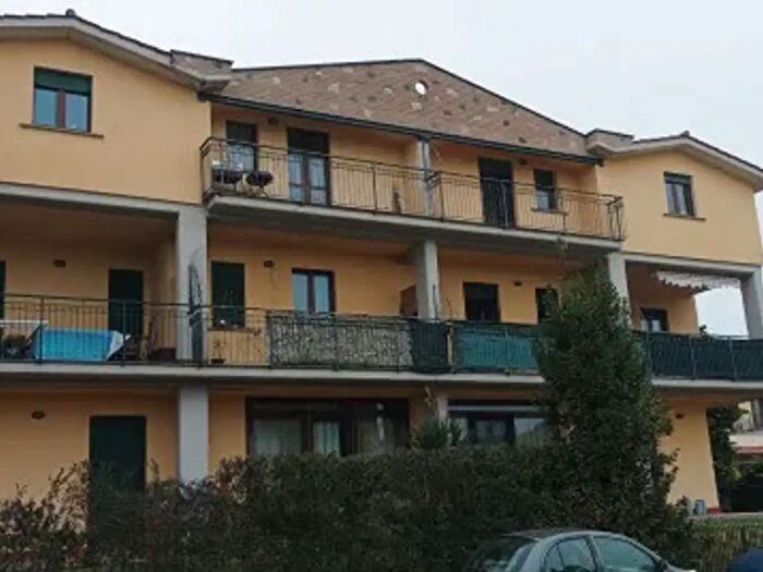 Appartamento trilocale in vendita in Via delle Marche, Perugia