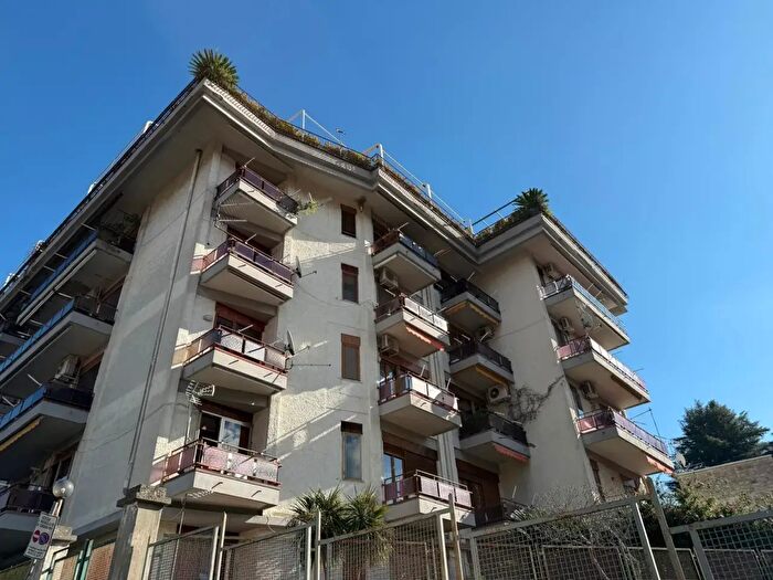 Appartamento quadrilocale in vendita in Via Caliri, Cava De Tirreni