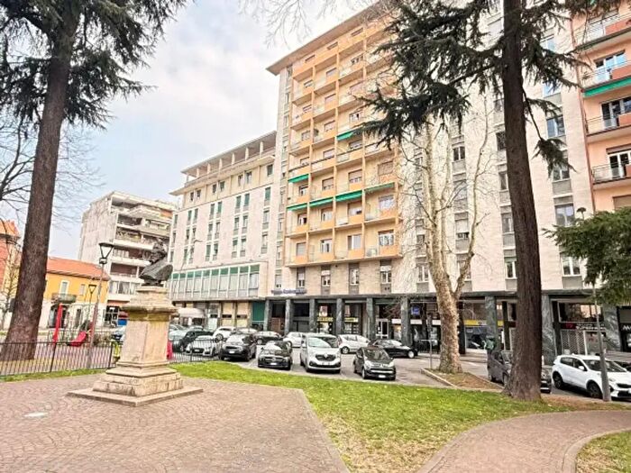 Appartamento trilocale in vendita in Piazza Risorgimento, Gallarate