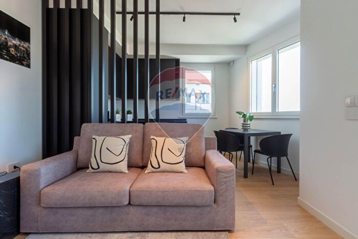 Appartamento trilocale in vendita in Via della Pineta, Cagliari