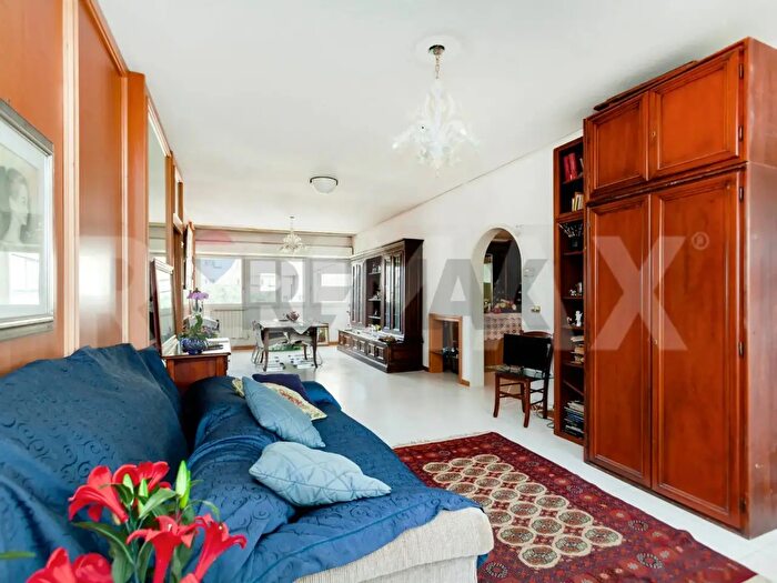 Appartamento quadrilocale in vendita in Roma