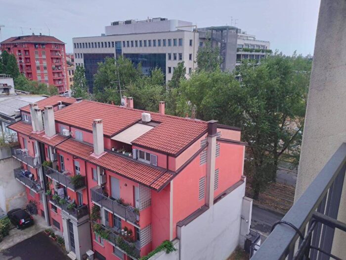 Appartamento bilocale in affitto in Viale Vincenzo Lancetti, Farini, Milano