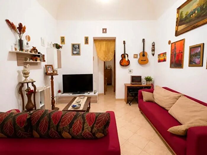 Appartamento trilocale in vendita in Via Mario Arezzo, Palermo