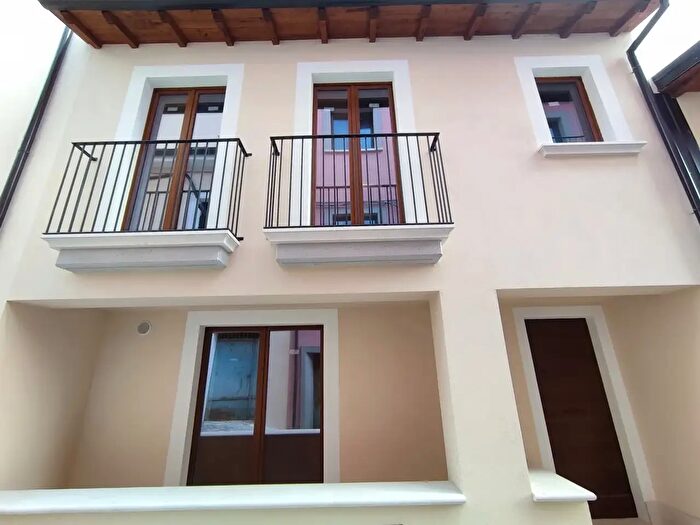 Casa bilocale in vendita in Via Tonale Snc, L'Aquila