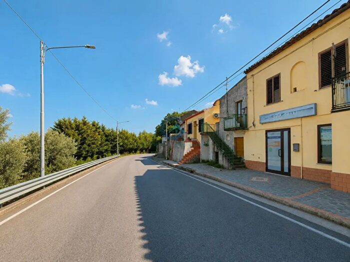 Appartamento trilocale in vendita in Via Domenico Spanó Bolani, Catanzaro