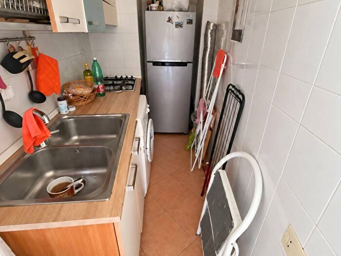 Appartamento bilocale in affitto in Via Giovanni Bausan, Chiaia, Napoli