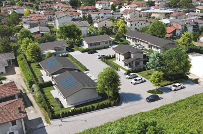 Casa quadrilocale in vendita in Porcia