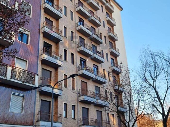 Appartamento bilocale in affitto in VIA RONCAGLIA, Washington, Milano