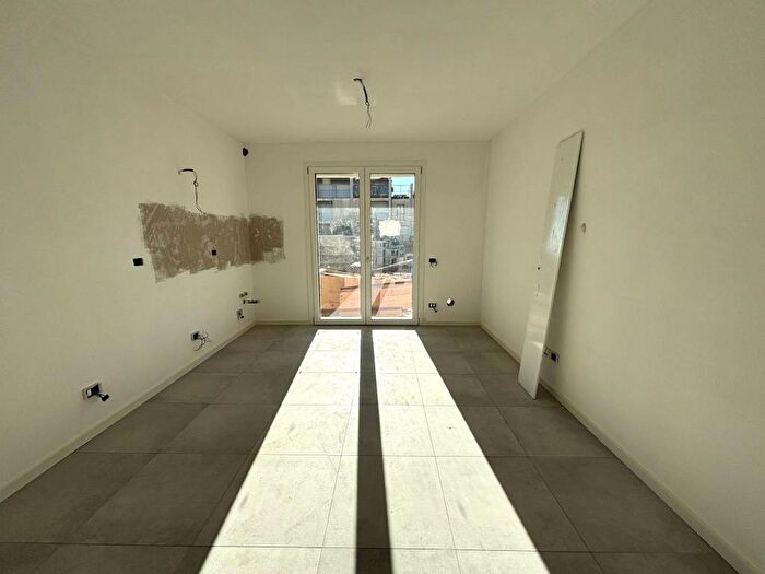 Appartamento trilocale in affitto in Via degli Spalti, Cittadella Colle Aperto, Mantova