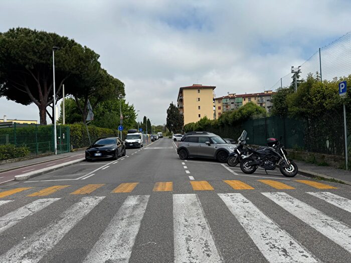 Appartamento trilocale in vendita in Via Pio Fedi, Firenze