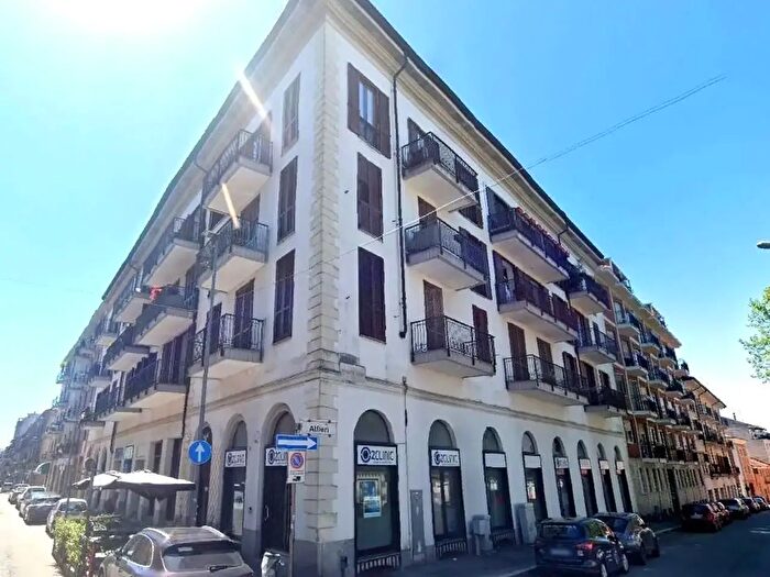 Appartamento trilocale in vendita in Corso Torino, Novara