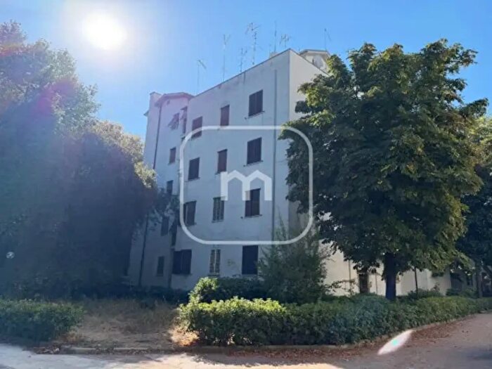Appartamento trilocale in vendita in Via dei Larici, Roma