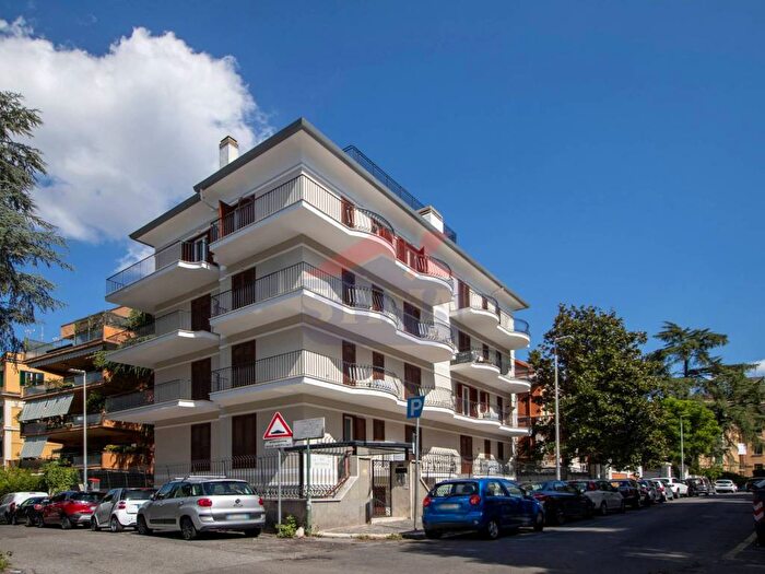 Appartamento bilocale in affitto in Via Appennini, Trieste Coppedè, Roma