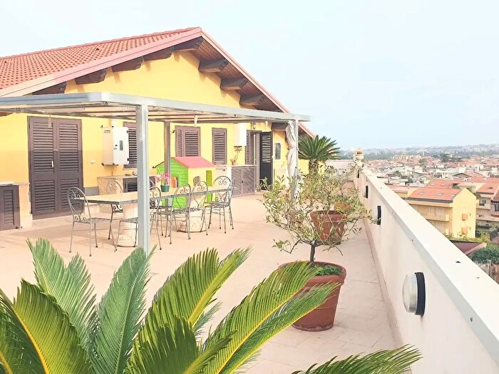 Appartamento con 5 locali in vendita in Mascali