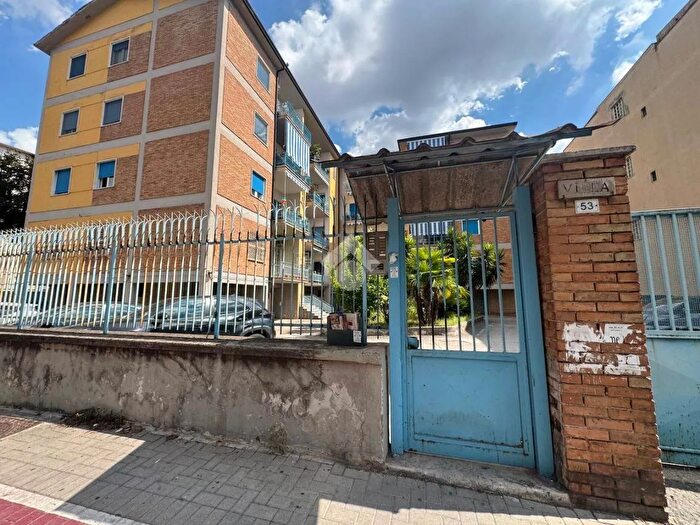 Appartamento trilocale in affitto in Via Vito di Jasi, Aversa