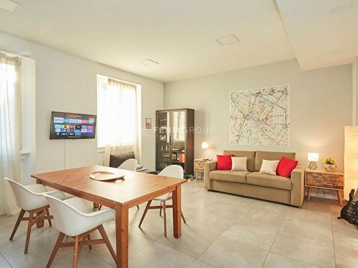 Appartamento bilocale in affitto in Via Schiaparelli, Centrale, Milano