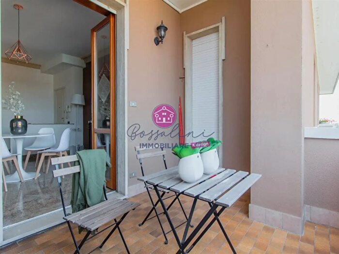 Appartamento con 7 locali in affitto in Piacenza