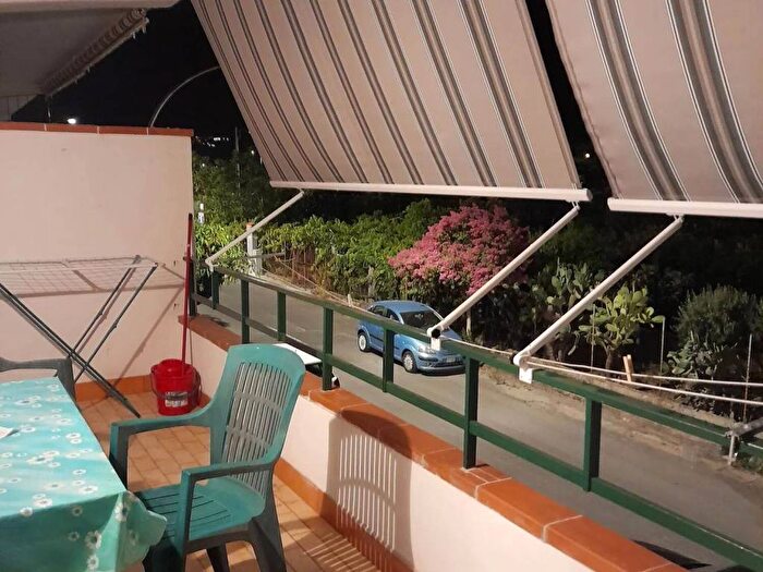 Appartamento bilocale in affitto in Via Rosate, Oliveri