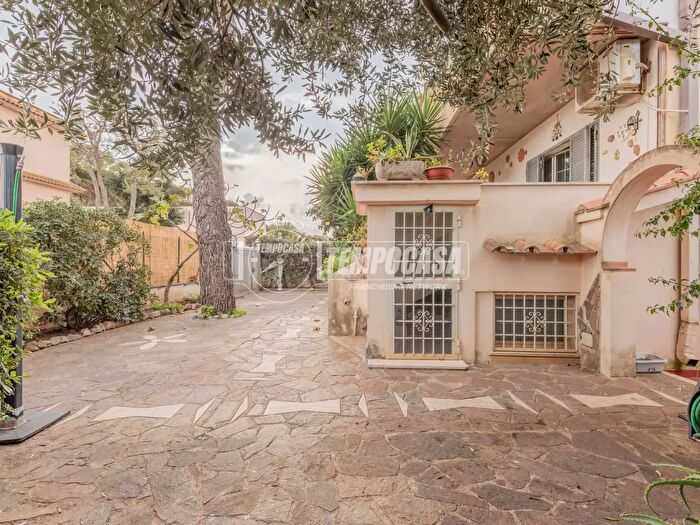 Casa con 5 locali in vendita in Via Porto Cervo, Fiumicino