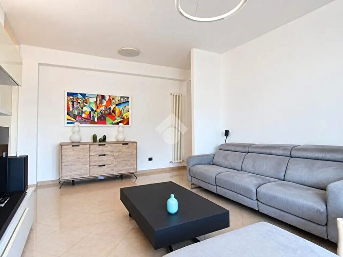 Appartamento quadrilocale in vendita in Via Ascoli Piceno, Roseto Degli Abruzzi