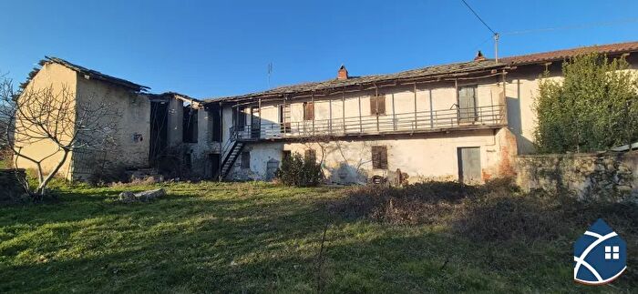 Casa con 6 locali in vendita in Frossasco Via Cantalupa, Frossasco