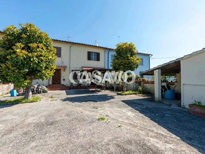 Casa con 5 locali in vendita in Via Nuova, Vecchiano
