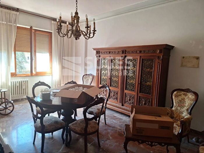 Appartamento con 5 locali in vendita in Via Znojmo, Pontassieve