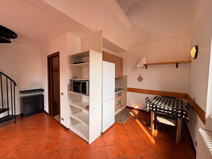 Appartamento bilocale in affitto in Via Bellinzona, Ponte Chiasso, Como