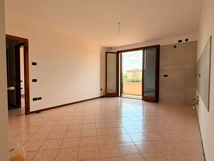 Appartamento con 5 locali in affitto in Via Guglielmo Marconi, Santa Maria di Sala