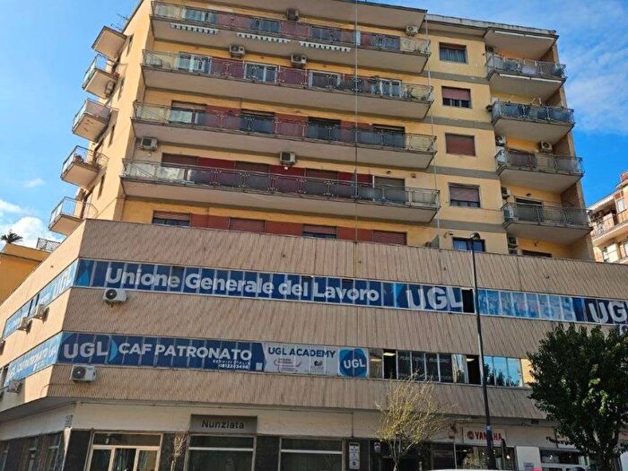 Appartamento quadrilocale in affitto in Arenaccia, Napoli