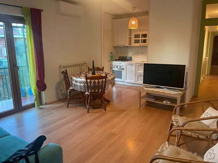 Appartamento trilocale in affitto in Via della Rena, Centro, Trevignano Romano