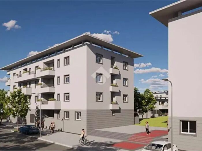 Appartamento trilocale in vendita in Via Trieste, Somma Lombardo