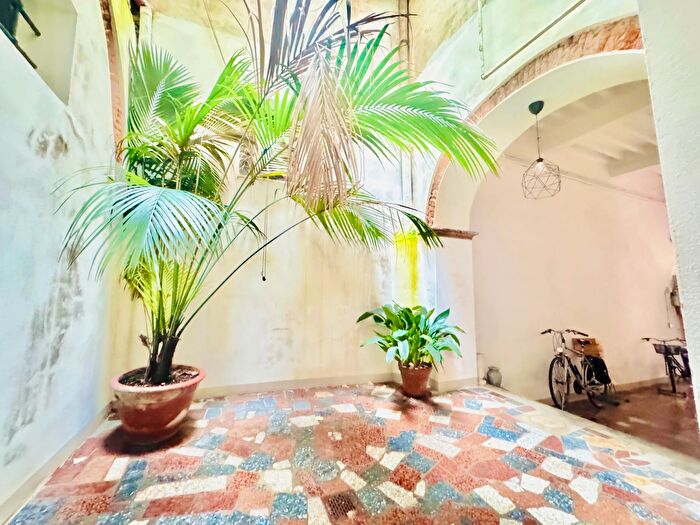 Appartamento trilocale in vendita in Pietrasanta