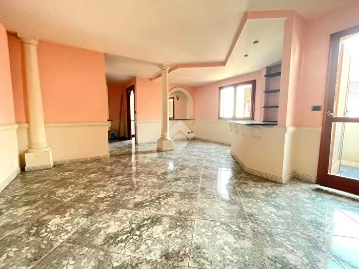 Appartamento con 5 locali in vendita in Via San Giorgio Extra, Reggio Calabria