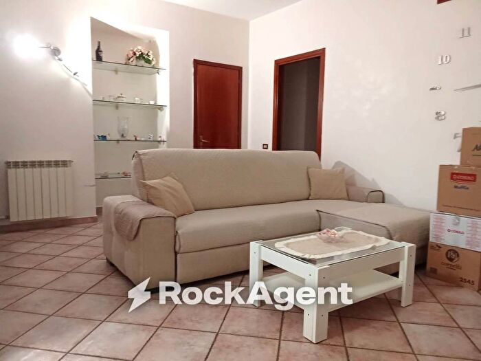 Appartamento trilocale in affitto in Via SantAgata, Villabate