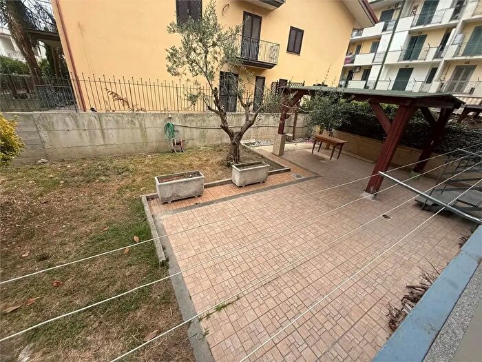 Appartamento quadrilocale in vendita in Via Silvio Spaventa, Acerra