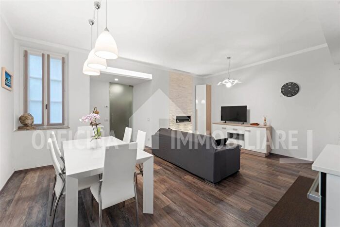 Appartamento trilocale in vendita in Via Giuseppe Garibaldi a, Morbegno