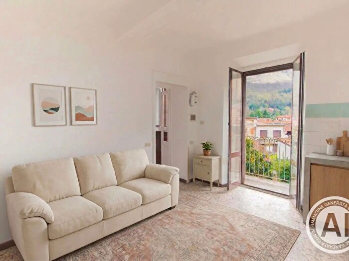 Appartamento bilocale in vendita in Via Gio Batta Rinaldi, Besano