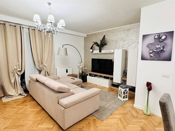 Appartamento trilocale in affitto in Via Aurelio Saffi, Centro Storico, Albano Laziale