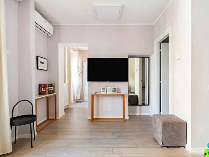 Appartamento trilocale in affitto in Via Amerigo Vespucci, Porta Nuova, Milano