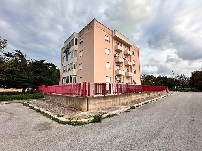 Appartamento quadrilocale in vendita in Francesco Sceusa, Trapani