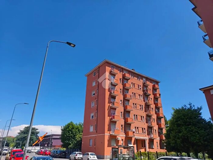 Appartamento bilocale in affitto in Via Monfalcone, Milano