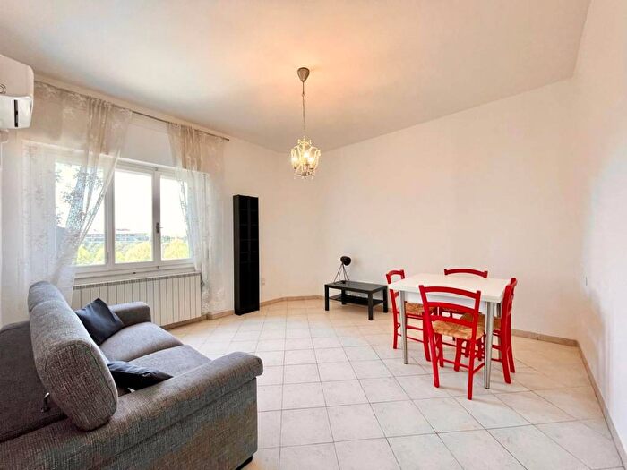 Appartamento trilocale in affitto in Via Marco Perennio, Arezzo