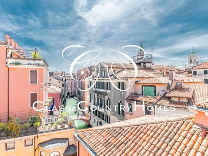Appartamento trilocale in vendita in Calle Mussato O Tasca, Venezia