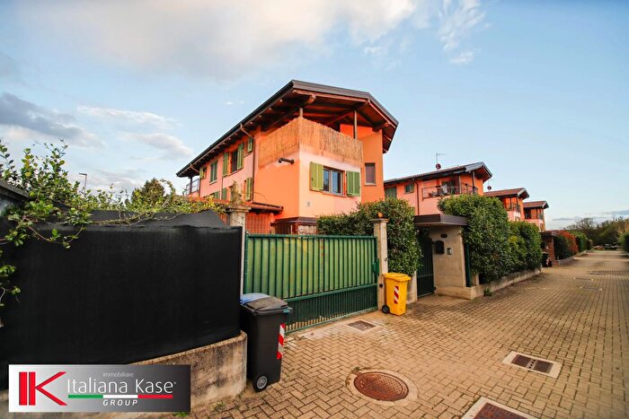 Casa con 5 locali in vendita in Via Galliano, Foglizzo